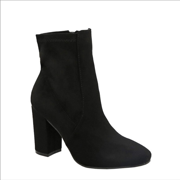 NEW Nessa Booties- in Black - Picture 4 of 5